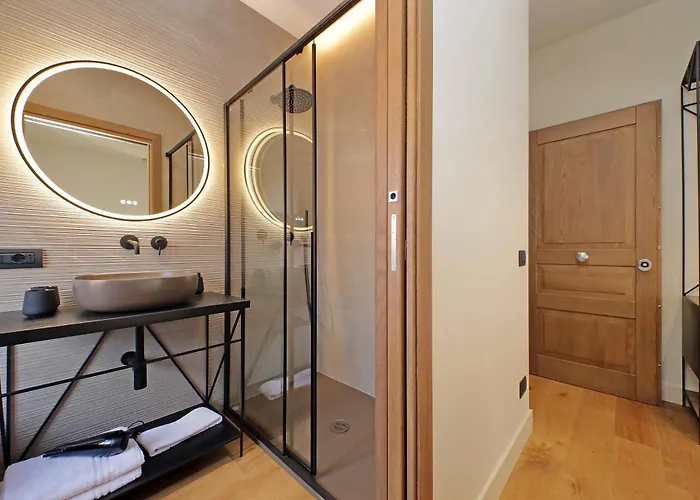 The Place Gallia - New San Giovanni- Self Check-in -near Metro 4*