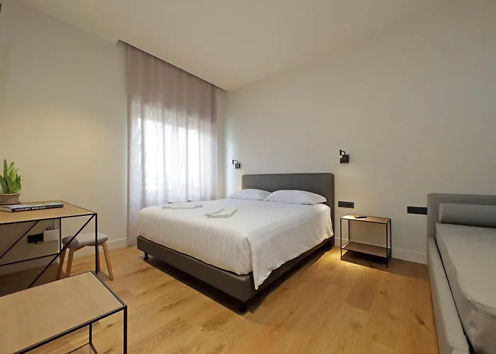 The Place Gallia - New San Giovanni- Self Check-in -near Metro 4*